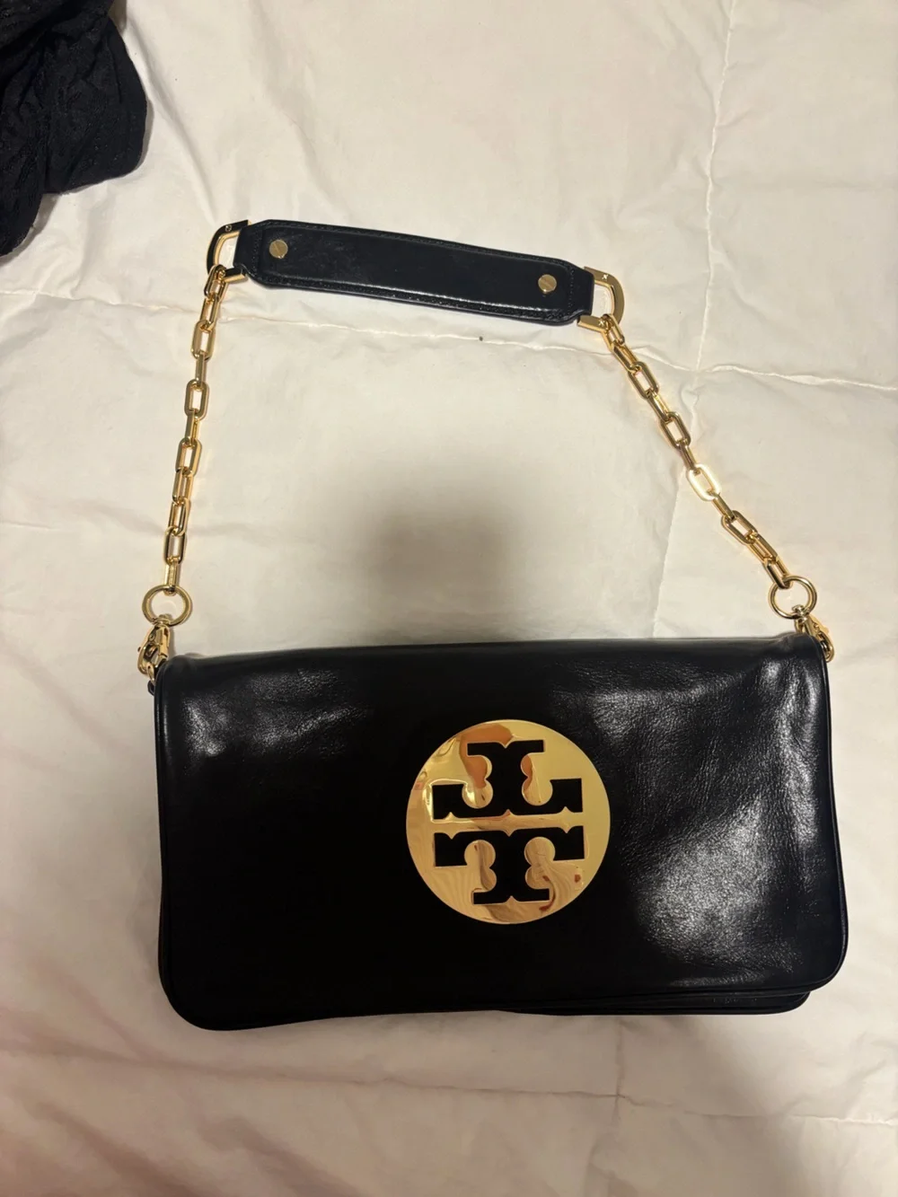 Tory Burch Black Leather Shoulder Bag with Gold Logo Medallion